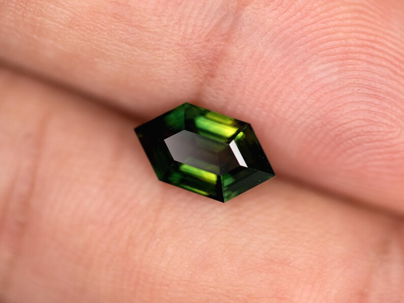 10x5.6mm Natural Teal Sapphire Long Hexagon shape 1.87ct Green Sapphire Geometric Shape Calibrated